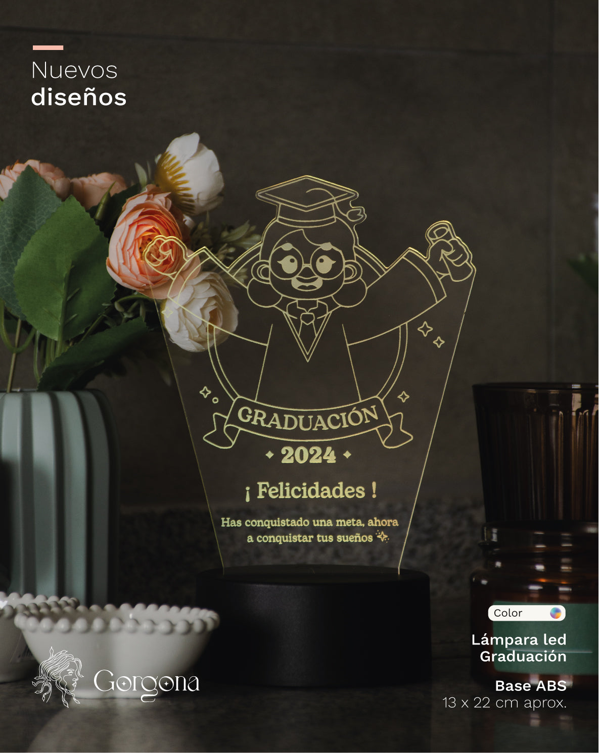 Graduación niña birrete