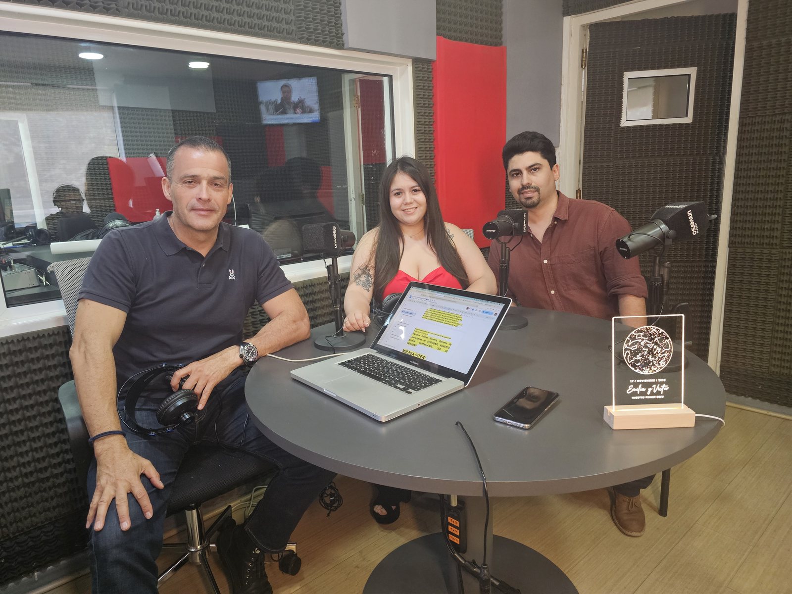 Entrevista al equipo Gorgona en Radio Universo